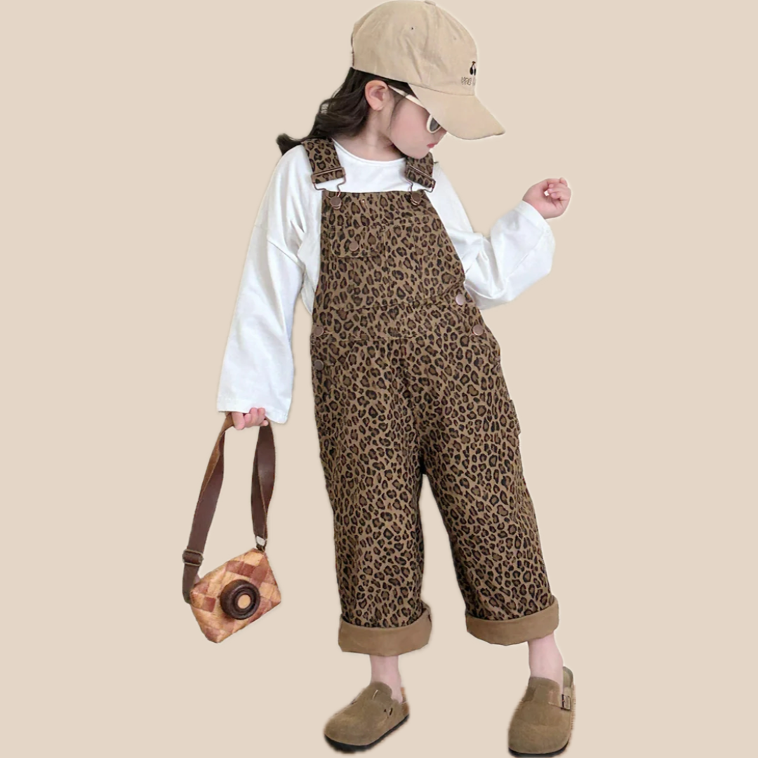 LeopaPlay™ – Tuinbroek met Luipaardprint – Stoere Meisjesoutfit