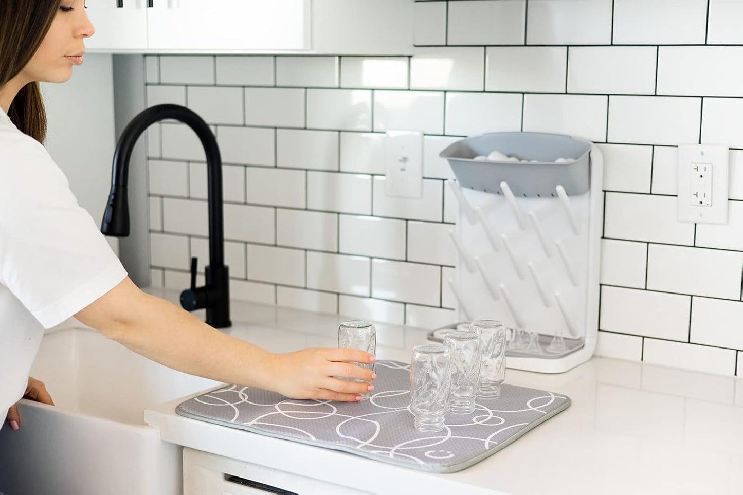 BottleBloom™ – Verticaal Flessenrek met Accessoirehouder – Ruimtebesparende Droogoplossing