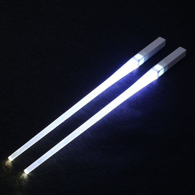 GlowBite™ – Oplaadbare LED Eetstokjes – Lichtgevend Eetplezier