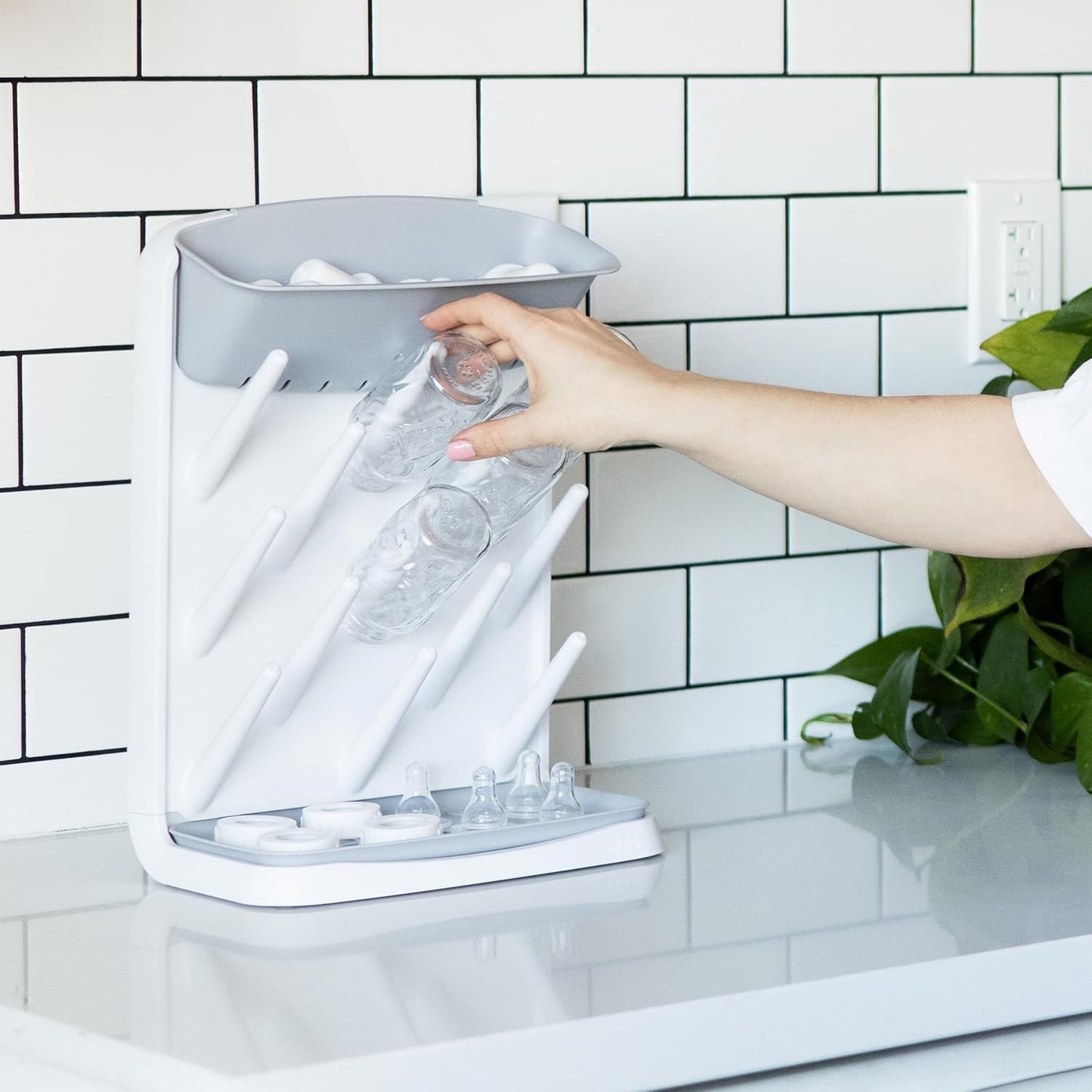 BottleBloom™ – Verticaal Flessenrek met Accessoirehouder – Ruimtebesparende Droogoplossing