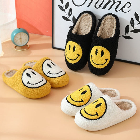 FluffyStep™ – Warme Pantoffels met Smiley – Comfortabele Winter Slippers