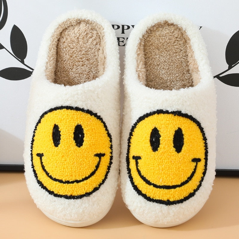 FluffyStep™ – Warme Pantoffels met Smiley – Comfortabele Winter Slippers