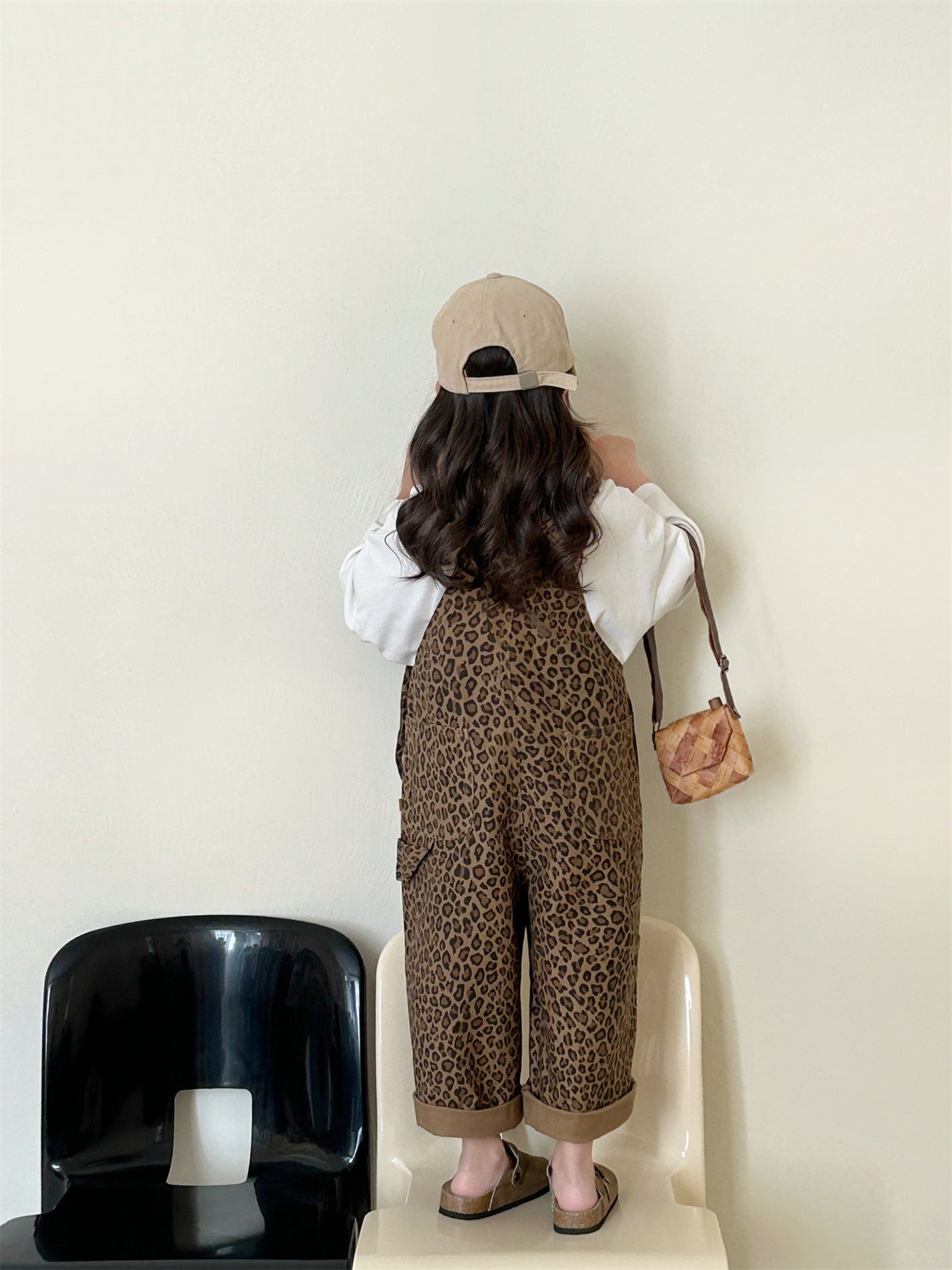 LeopaPlay™ – Tuinbroek met Luipaardprint – Stoere Meisjesoutfit