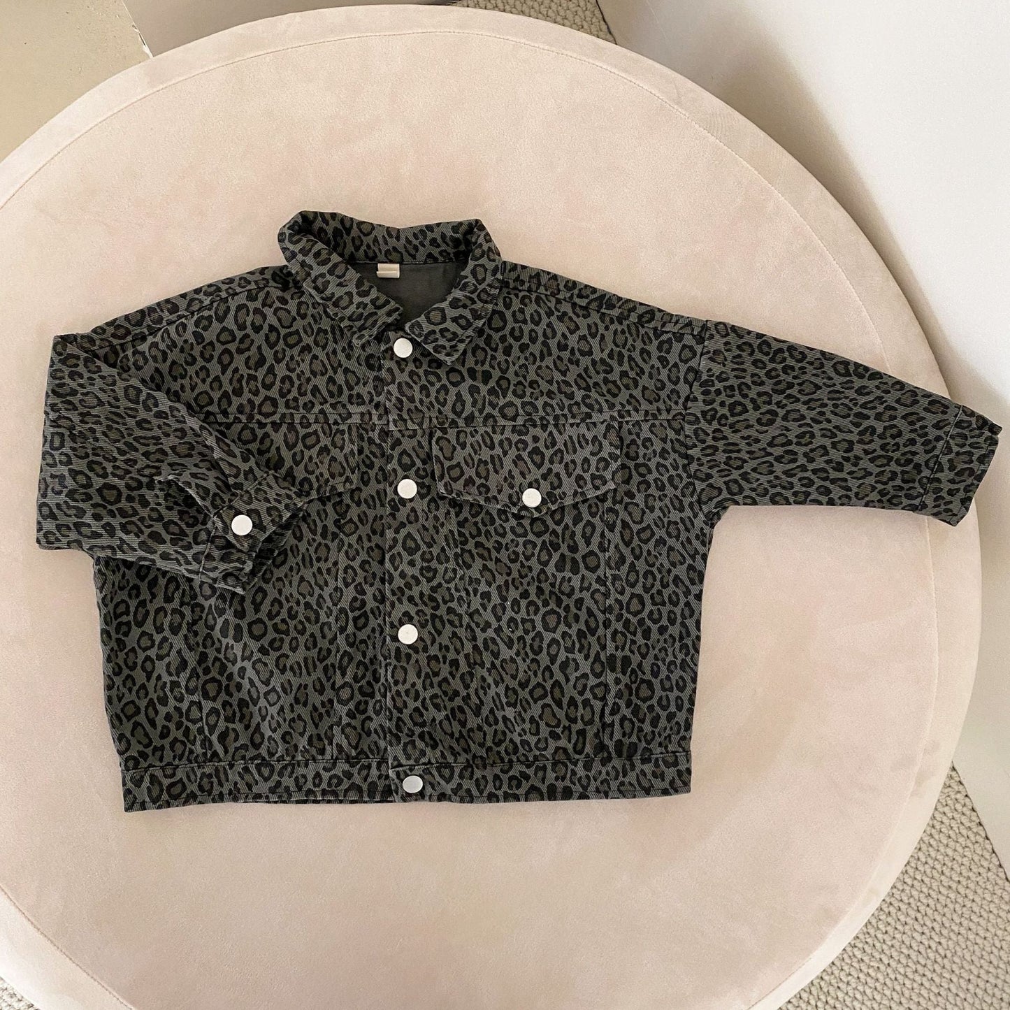 RogueRoar™ – Luipaardprint Spijkerjasje voor Kinderen – Stoere Denim Look