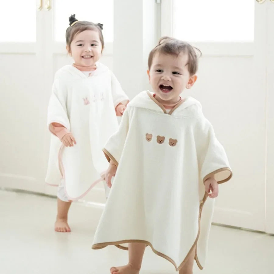 WarmSnuggle™ – Ultradikke Badponcho van Coral Fleece – Zachte Warmte voor Kleintjes