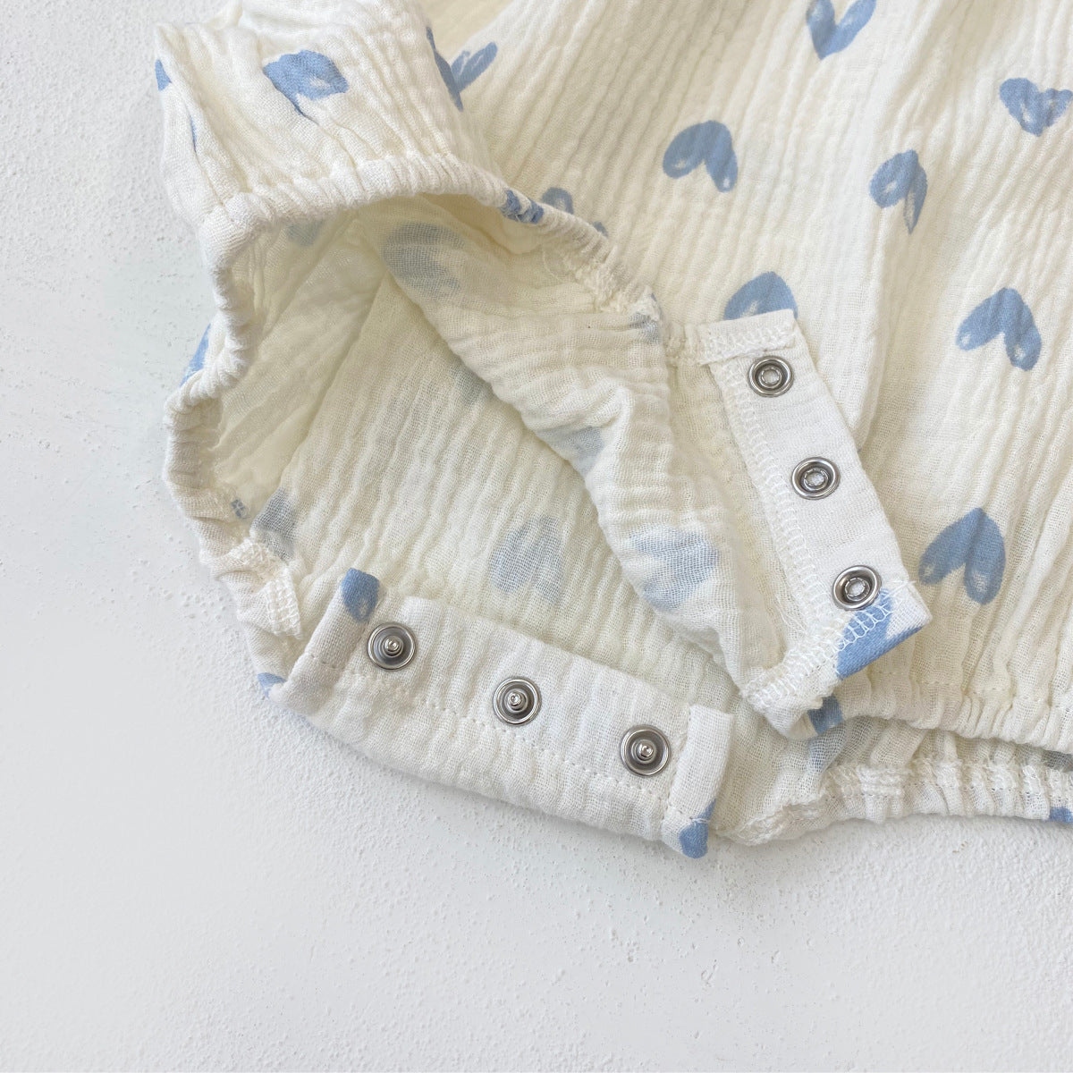 BlueCuddle™ – Romper met Hartjesprint van Katoen – Comfortabele Babykleding