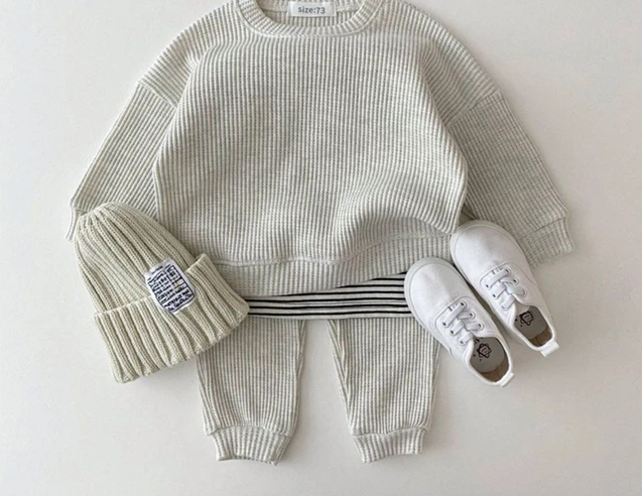 SnugRidge™ – Warme Wafelset met Trui – Comfortabele Babyoutfit
