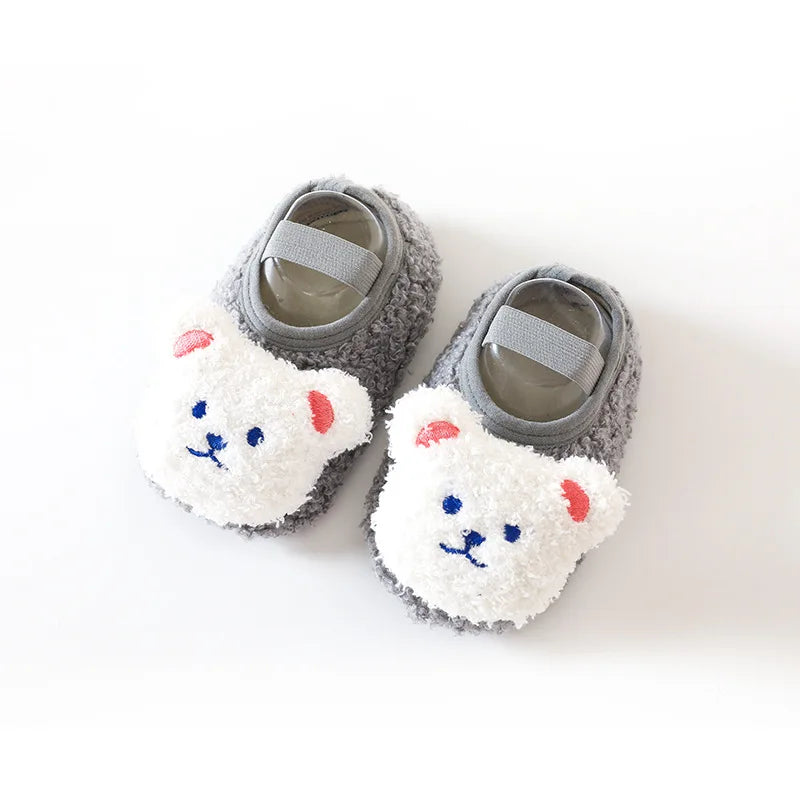 SnugglePaws™ – Warme Beren Slofjes – Antislip Winterpantoffels Baby
