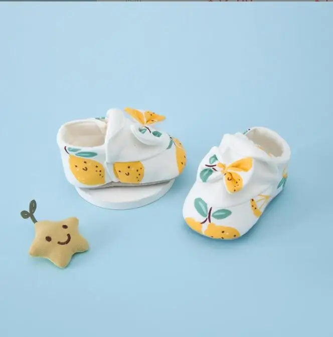 SnugSoles™ – Zachte Babyschoentjes met Grip – Eerste Stapjes Schoenen