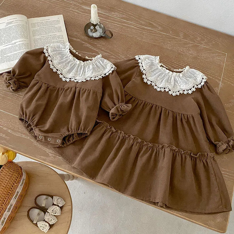 LaceHarvest™ – Vintage Set met Kanten Kraag – Baby en Peuter Outfit
