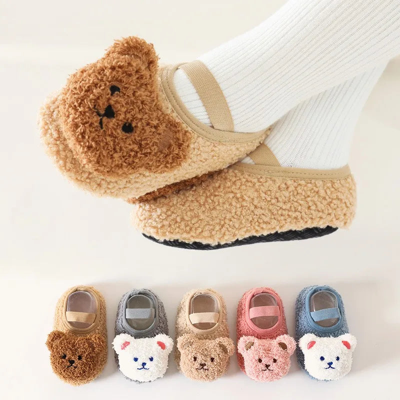 SnugglePaws™ – Warme Beren Slofjes – Antislip Winterpantoffels Baby