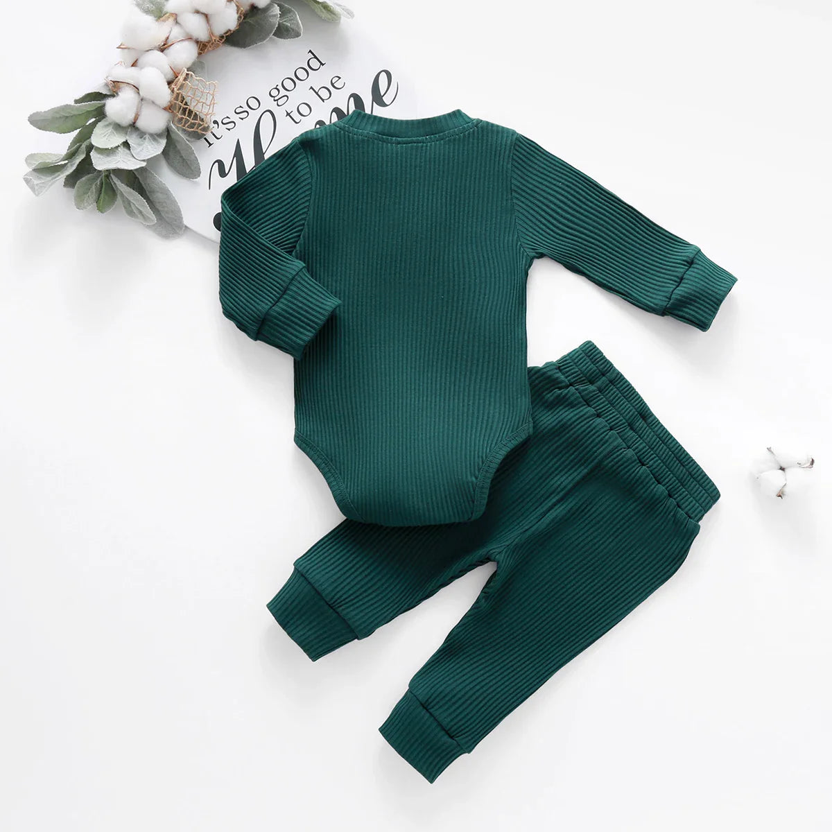 CuddleNest™ – Comfortabel Baby Kledingset – Warme Twee-Delige Outfit