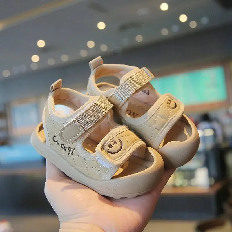 ComfySteps™ – Zomerse Sandalen met Veilige Zool – Kinderloopschoentjes Zacht
