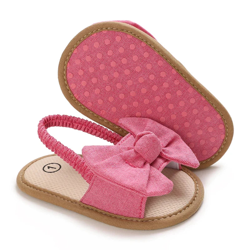 TinyTies™ – Zomerse Sandalen met Strik – Comfortabele Babyschoentjes