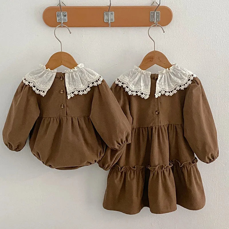 LaceHarvest™ – Vintage Set met Kanten Kraag – Baby en Peuter Outfit