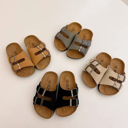 SlideEase™ – Comfortabele Off-White Kinderslippers – Lichtgewicht Zomerschoeisel