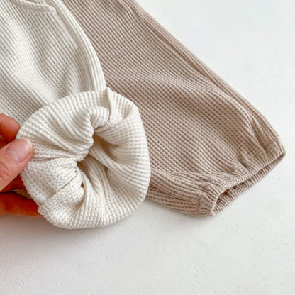 WaffleBear™ – Gebreide Trui en Broek Set met Berenmotief – Warme Baby Outfit