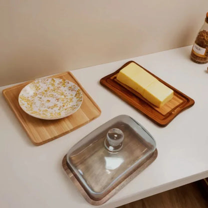 ButterNest™ – Glazen Butterdose met Houten Onderplaat – Elegante Tafelopslag