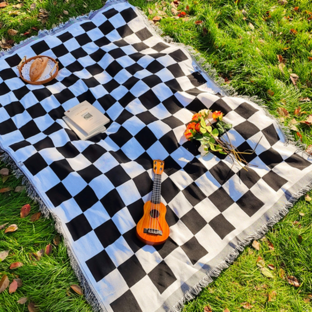 CozyCheck™ – Geruit Picknickkleed met Franjes – All Season Outdoor Deken