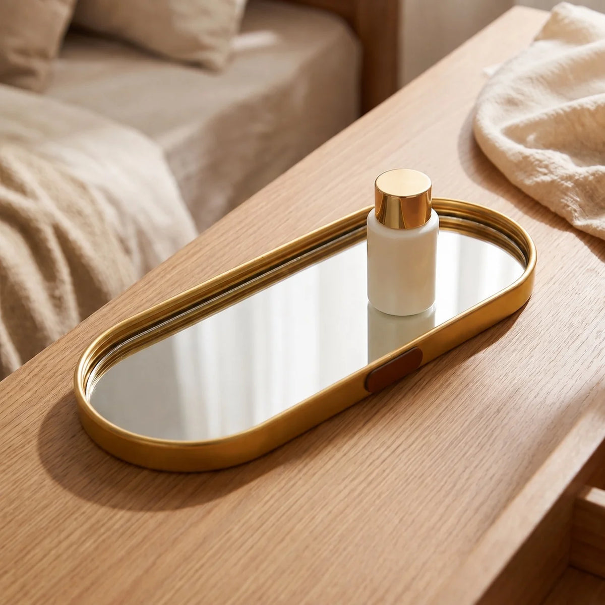 Ares Make-up Dienblad - Ovaal Goudkleurig Aluminium met Spiegelglas 1