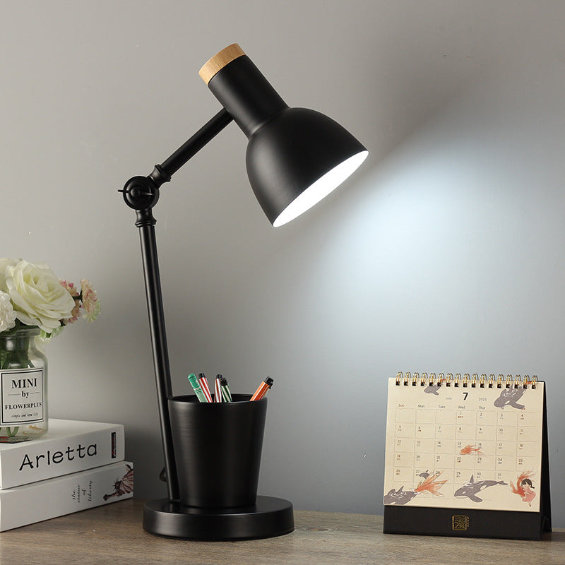 HoutNoor™ – Scandinavische Tafellamp van IJzer en Massief Hout – Moderne Sfeerverlichting