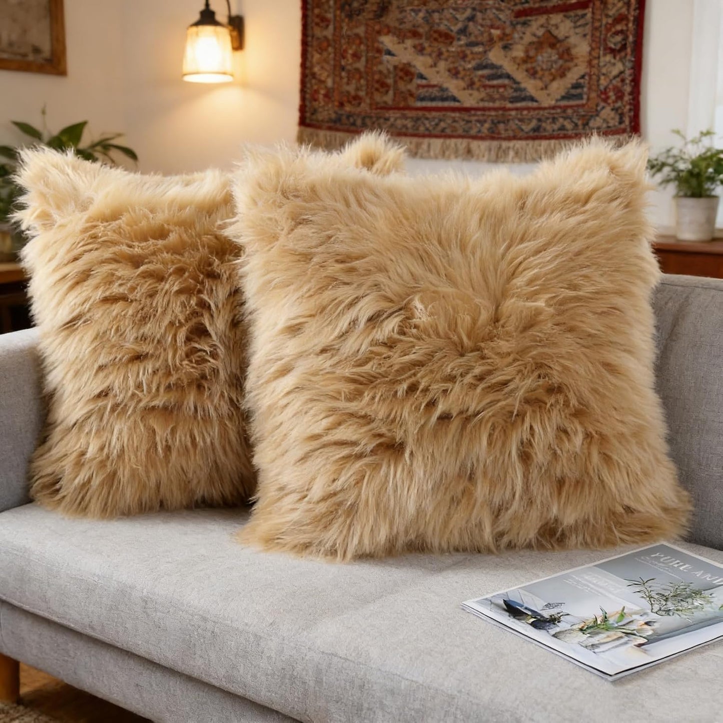 Bela Kussenhoezen Set - Beige Imitatiebont 45x45 cm, Stijlvol voor op de Bank 2