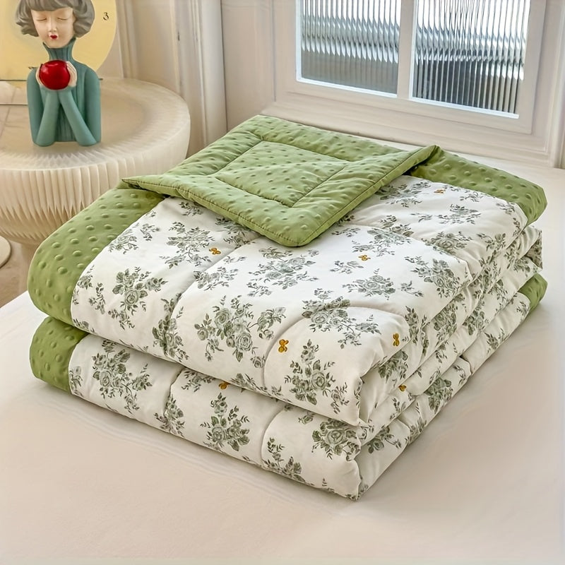 Breeze Summer Duvet 240x220 - Lightweight Floral Design, Ideal for Warm Nights 0