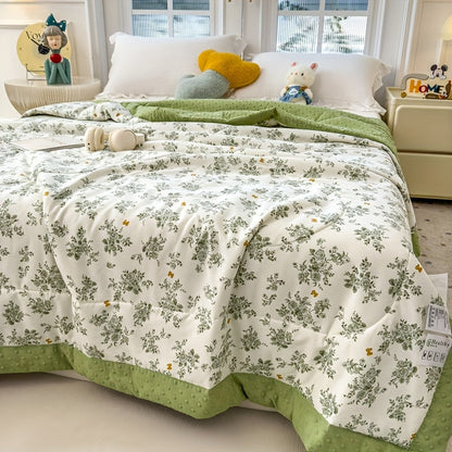 Breeze Summer Duvet 240x220 - Lightweight Floral Design, Ideal for Warm Nights 2