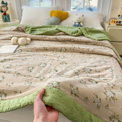 Breeze Summer Duvet 240x220 - Lightweight Floral Design, Ideal for Warm Nights 8