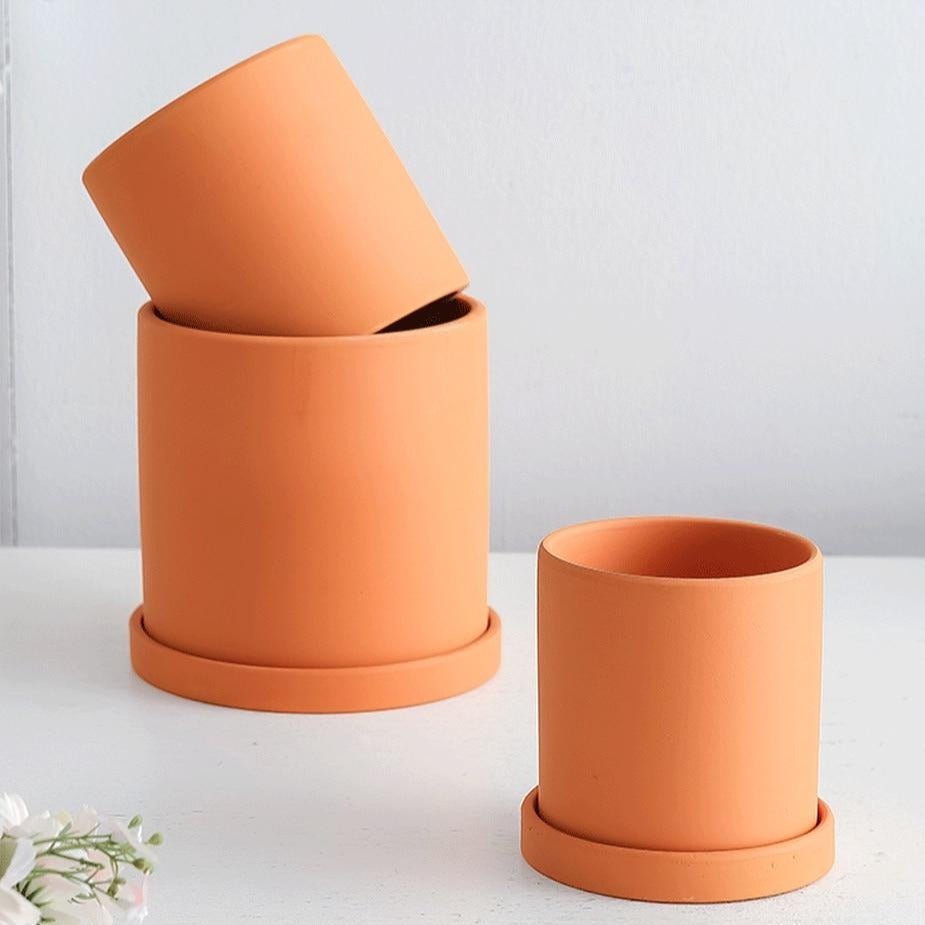 TerraNest™ – Tijdloze Keramische Bloempot met Schotel – Elegante Plantenpot Voor Binnen
