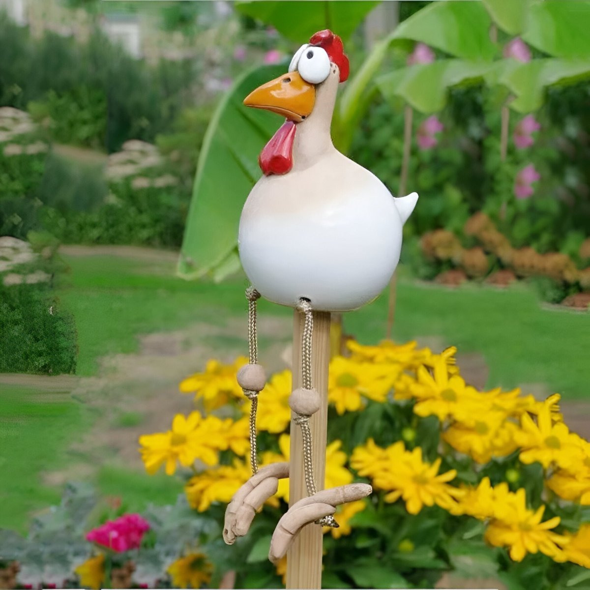 ChickCharm™ – Vrolijk Kipbeeldje met Grote Ogen – Tuin Decoratie Beeld