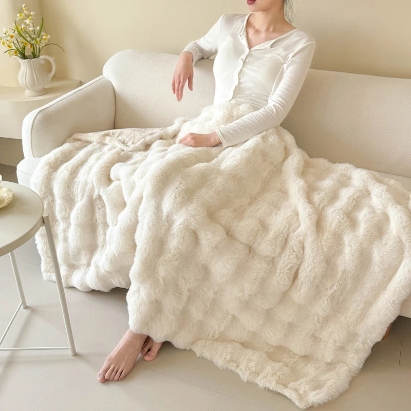 Cozynest Fleece Deken - Dubbellaags Imitatiekonijnenbont, Zacht en Warm 1