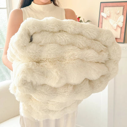 Cozynest Fleece Deken - Dubbellaags Imitatiekonijnenbont, Zacht en Warm 7