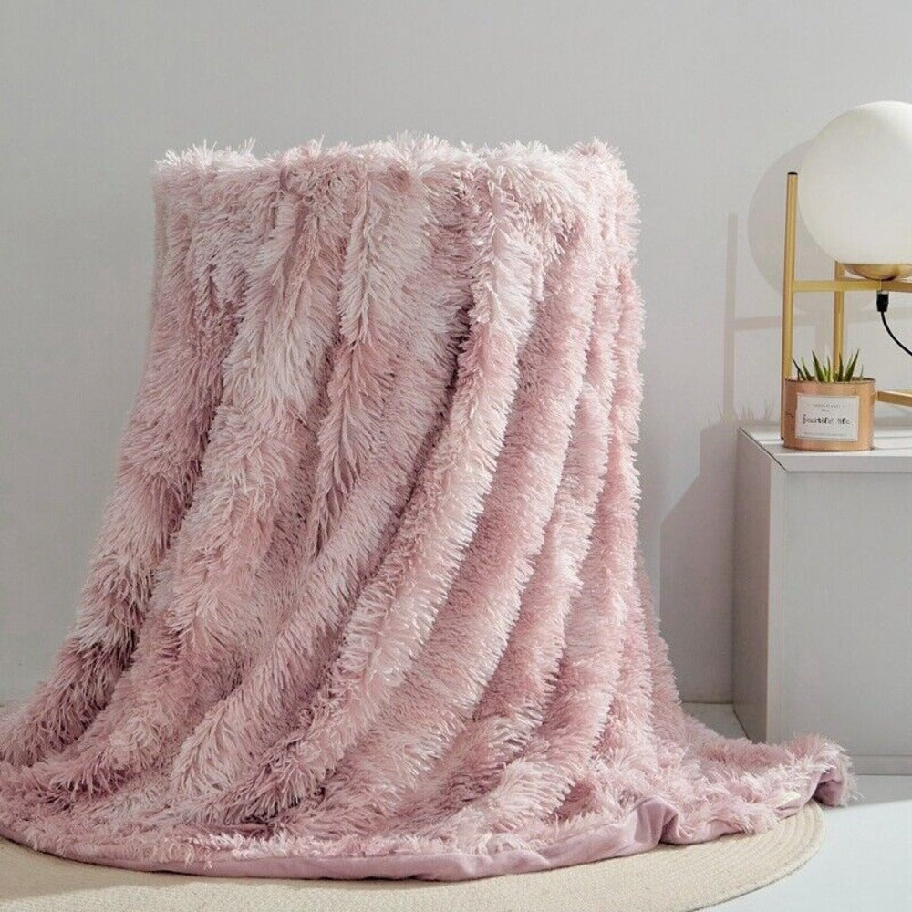 Fiora Faux Fur Deken - Ademend, Superzacht 1