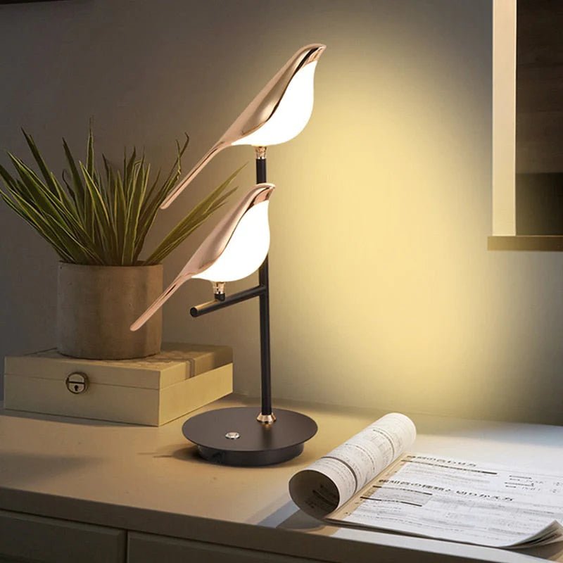 Gouden Vogellicht Wandlamp - Metaal, Scandinavisch Design met LED Verlichting 1