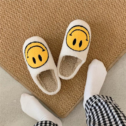 FluffyStep™ – Warme Pantoffels met Smiley – Comfortabele Winter Slippers