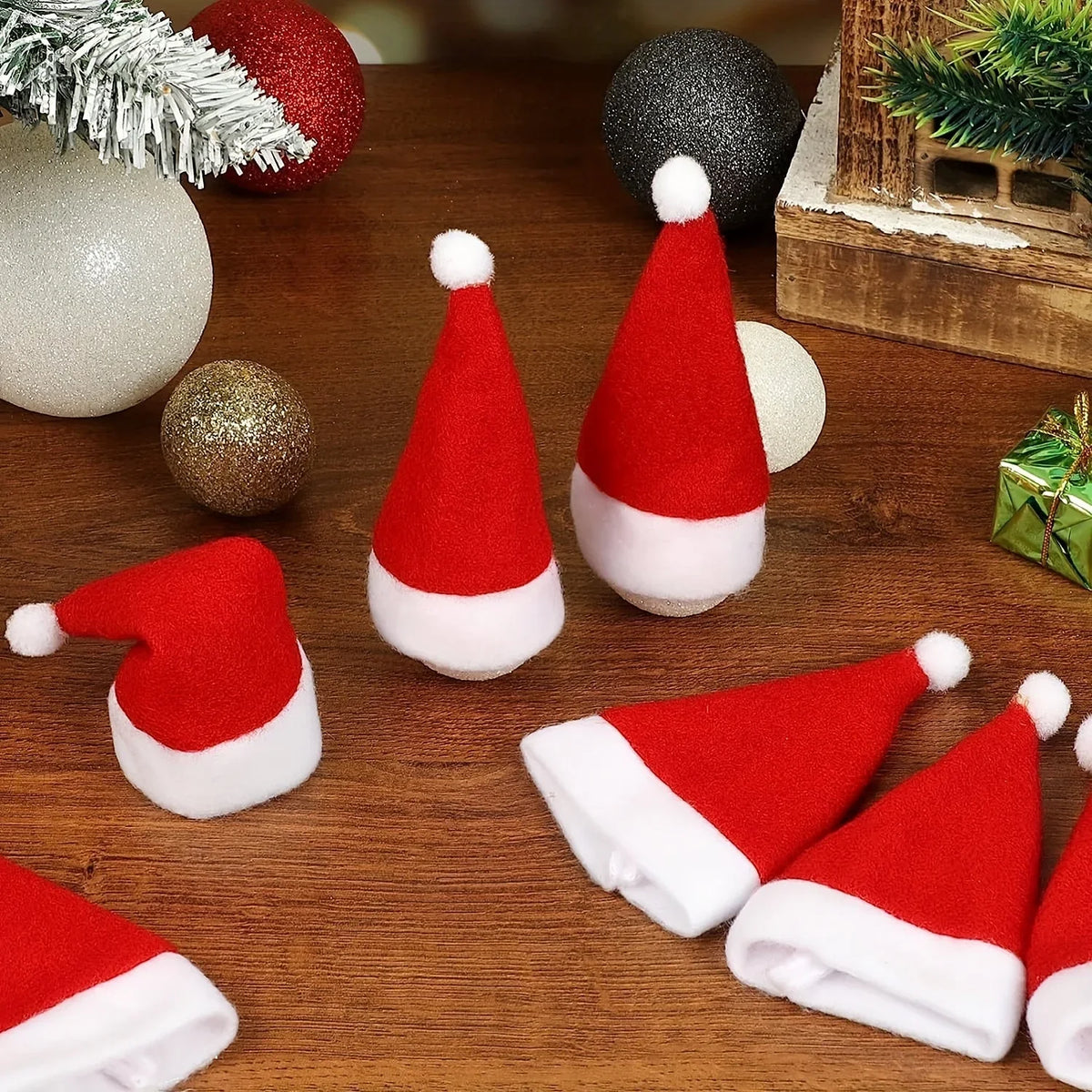 Kris Kerstmuts Bestekhouder - Stof, Set van 10 Stuks 3