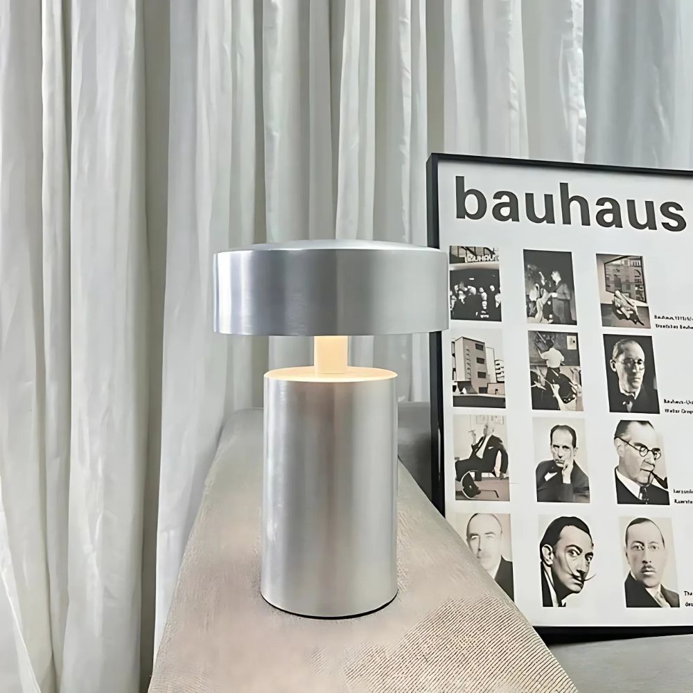 Lumé Tafellamp Zwart - Energiezuinig LED, Stijlvol Design voor Nachtkastje 0