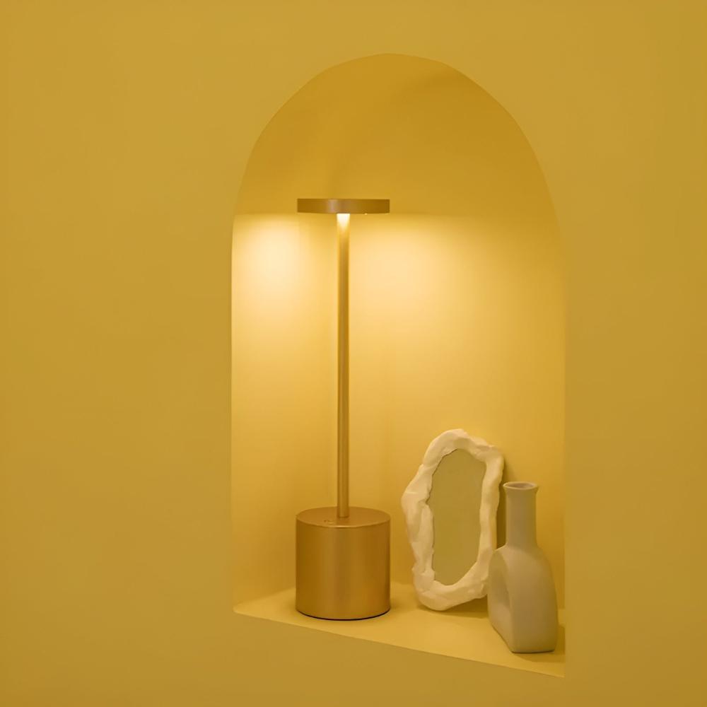 Lumi Glow Staande Lamp - Draadloos, Gouden Afwerking, LED Verlichting 7