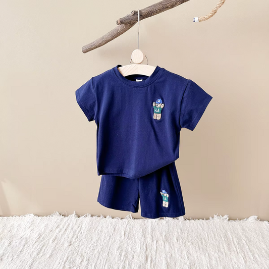 BearFlex™ – Luchtige Set met Beertjesborduursel – Zomerse Babyoutfit