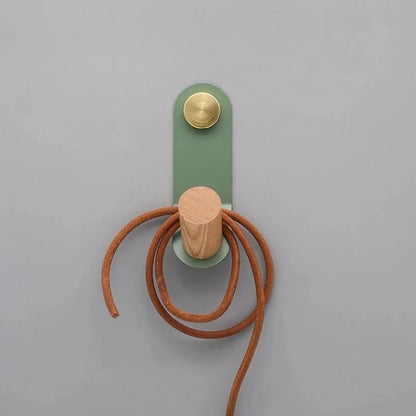 Minimalistische Wandhaak ScandiHook - Pastelkleurig Eikenhout met Messing Accenten, 13 cm voor Jassen en Handdoeken 6