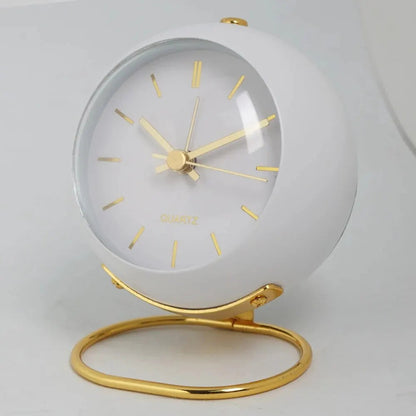 Mira Desk Clock - Stille Quartz, Lichtgevende Wijzers 3