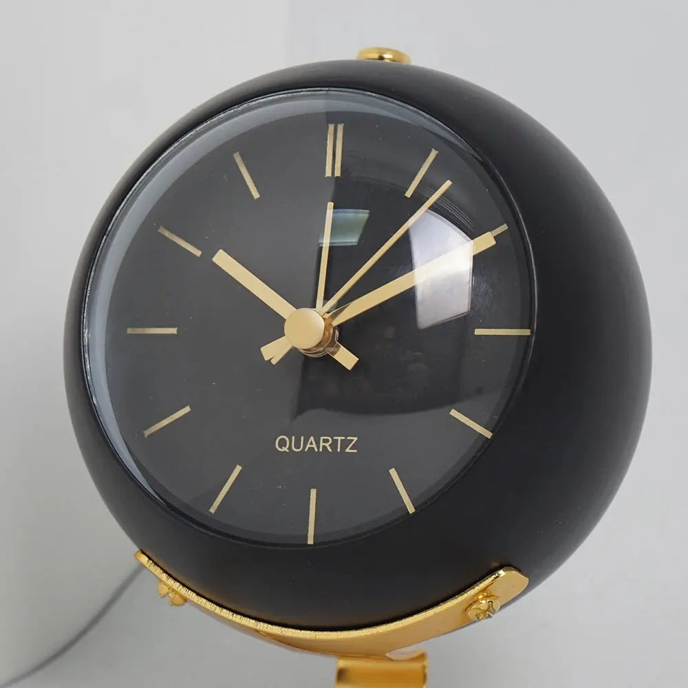 Mira Desk Clock - Stille Quartz, Lichtgevende Wijzers 4