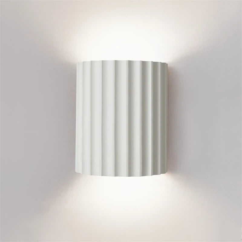 Nora Wandlamp Zwart - Hars, Scandinavisch Design, Sfeervolle Muurlamp 0