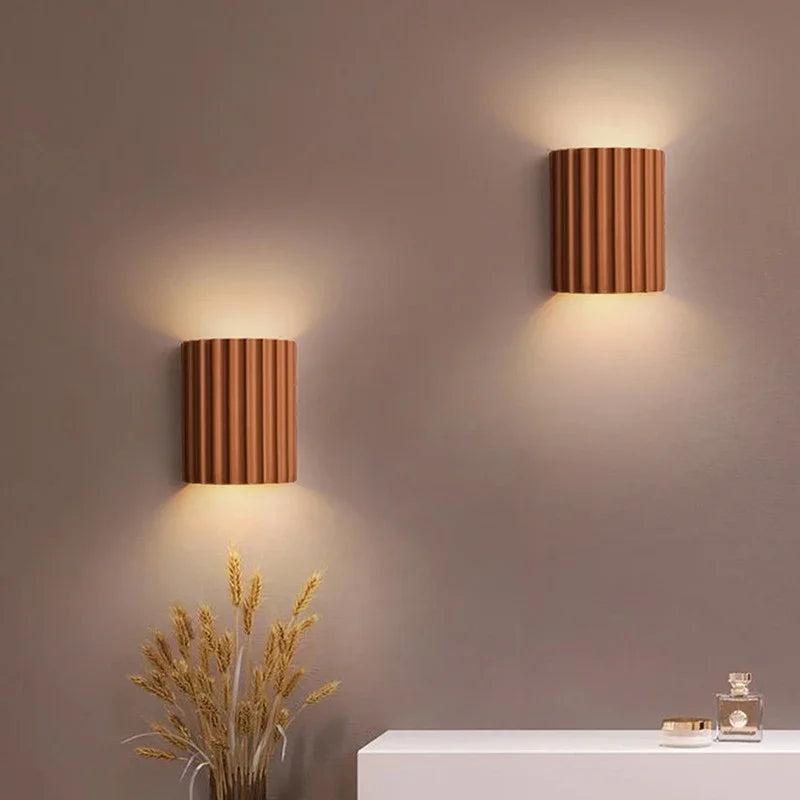 Nora Wandlamp Zwart - Hars, Scandinavisch Design, Sfeervolle Muurlamp 3