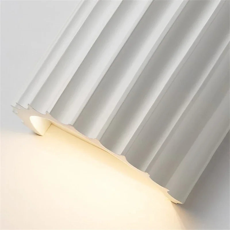 Nora Wandlamp Zwart - Hars, Scandinavisch Design, Sfeervolle Muurlamp 6