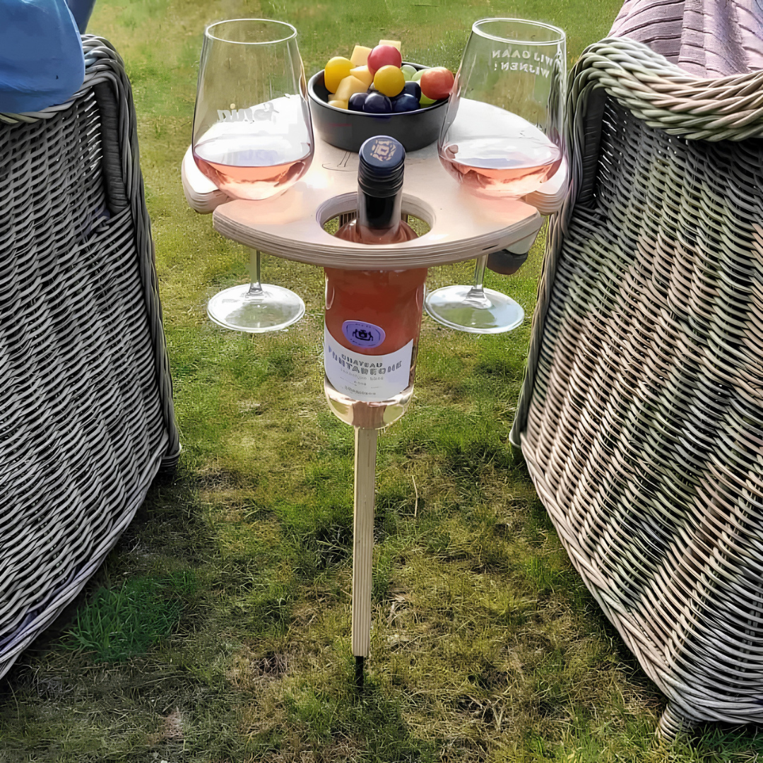 VinoStake™ – Draagbare Wijn Picknicktafel – Stevige Glashouders & Snackplateau