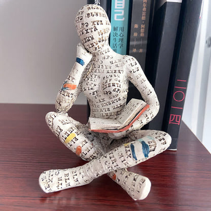 Oriana Beeldje - Kunsthars, Lezende Vrouw 0