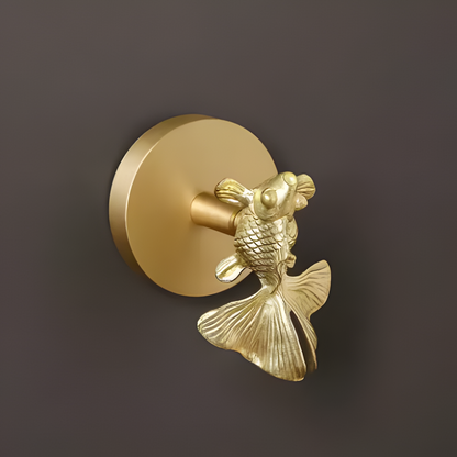 BrassBeastHook™ – Messing Wandhaak met Dierenkop – Gouden Accent Kapstokhaak
