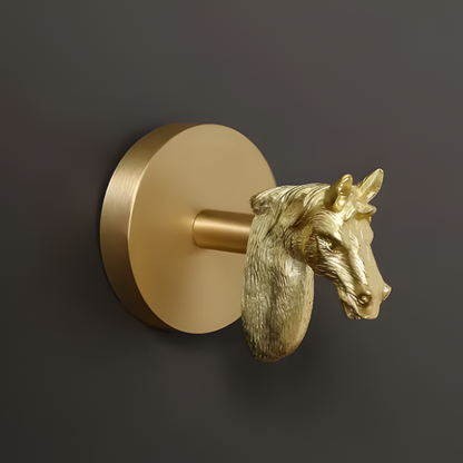 BrassBeastHook™ – Messing Wandhaak met Dierenkop – Gouden Accent Kapstokhaak